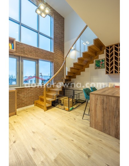 Schody dywanowe - samonośne