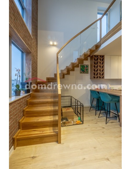 Schody dywanowe - samonośne