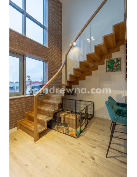 Schody dywanowe - samonośne