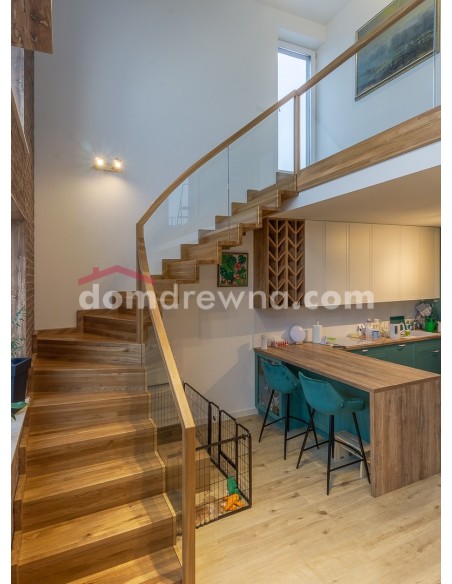 Schody dywanowe - samonośne