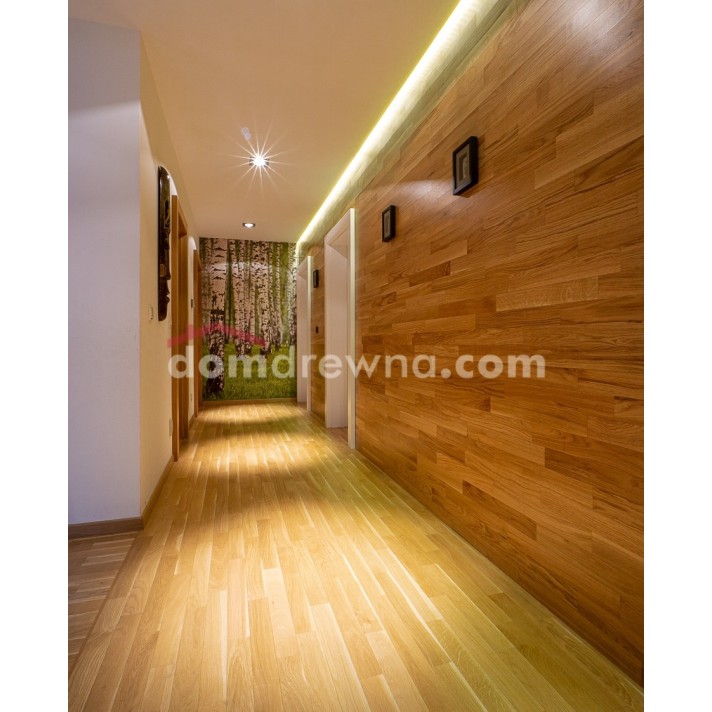 Parkiet z bielą, ściana z parkietu