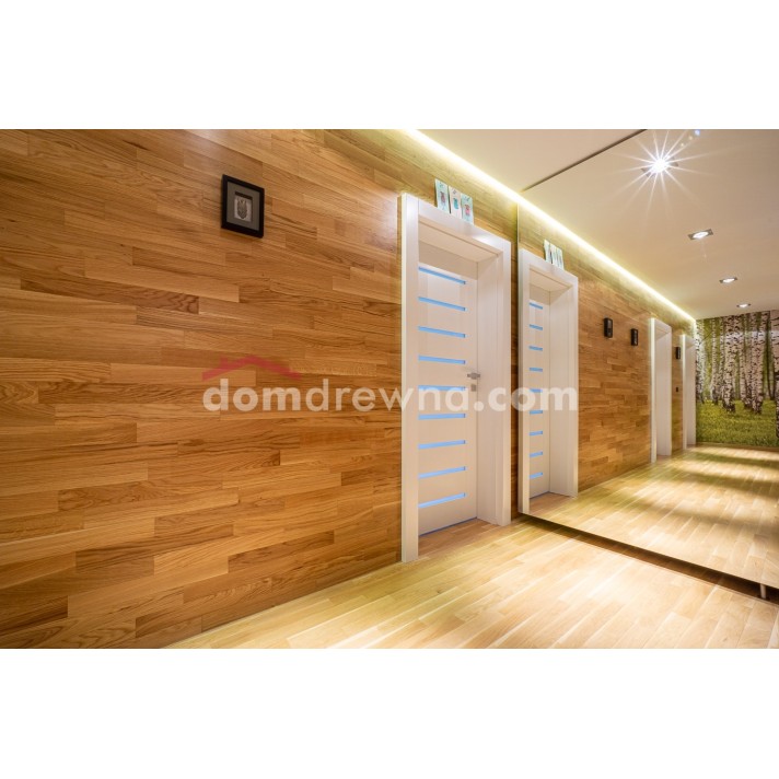 Parkiet z bielą, ściana z parkietu