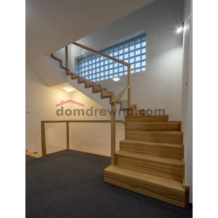 Schody dywanowe na beton