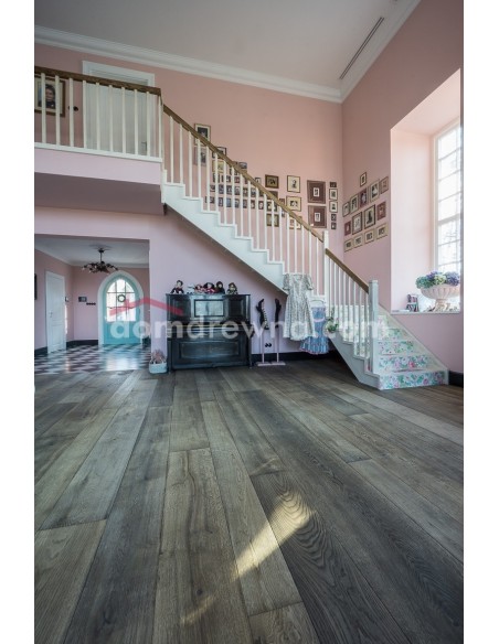 Schody dywanowe samonośne