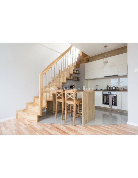 Schody dywanowe samonośne