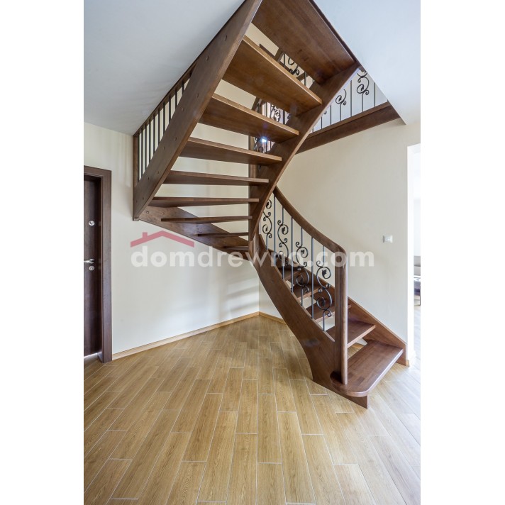 Schody samonośne klasyczne