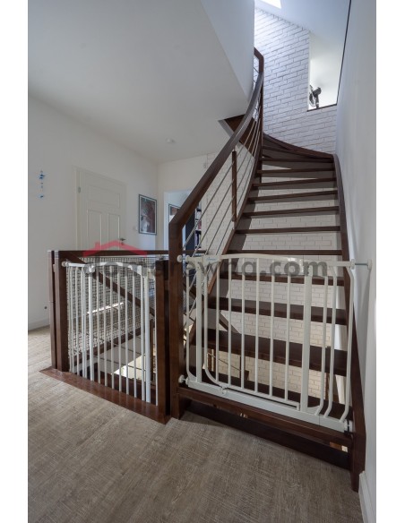 Schody samonośne ażurowe