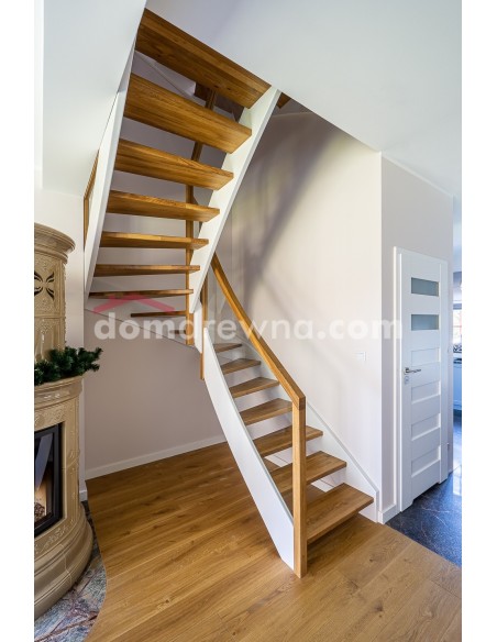 Schody samonośne ażurowe