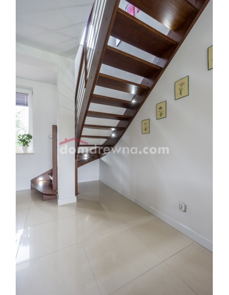 Schody samonośne ażurowe