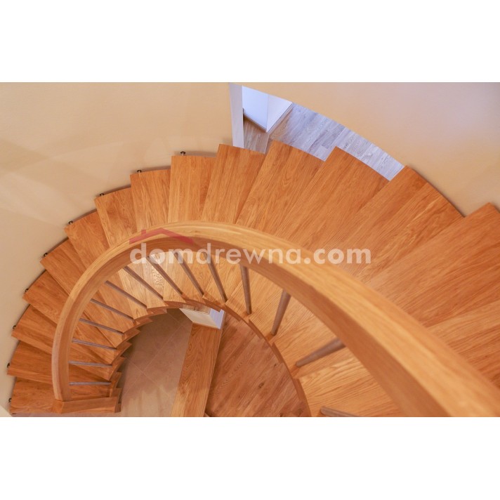 Schody samonośne dywanowe 1