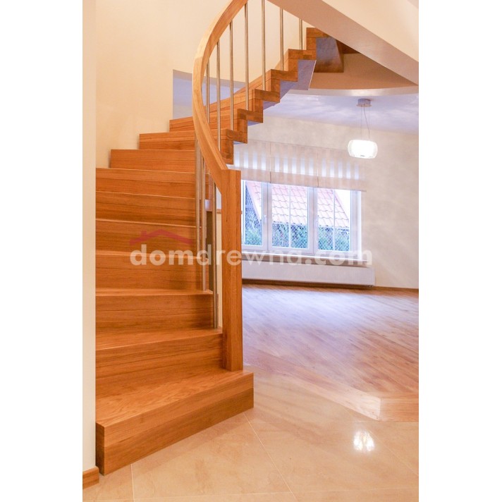 Schody samonośne dywanowe 1