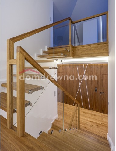 Schody dywanowe na beton + samonośne