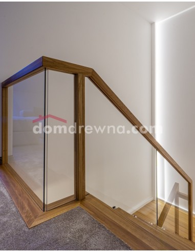 Schody dywanowe na beton + samonośne