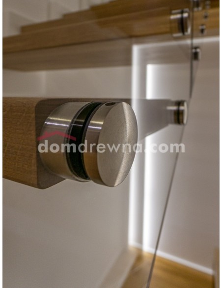 Schody dywanowe na beton + samonośne