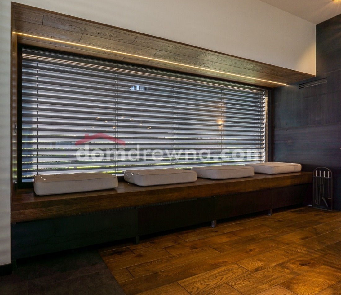 Podłoga dębowa – do jakiej kolorystyki i oświetlenia pasuje